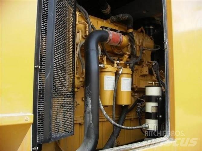 CAT GEP550 Rasvetni stubovi