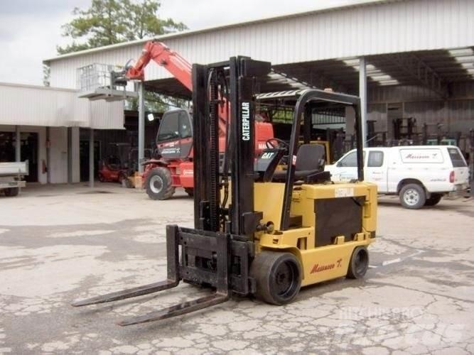 CAT M100D Električni viljuškari