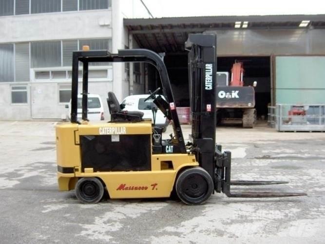 CAT M100D Električni viljuškari