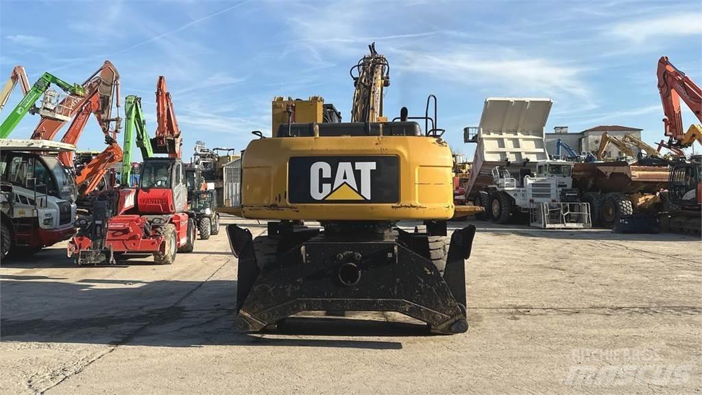 CAT M325D 4X4 Bageri točkaši