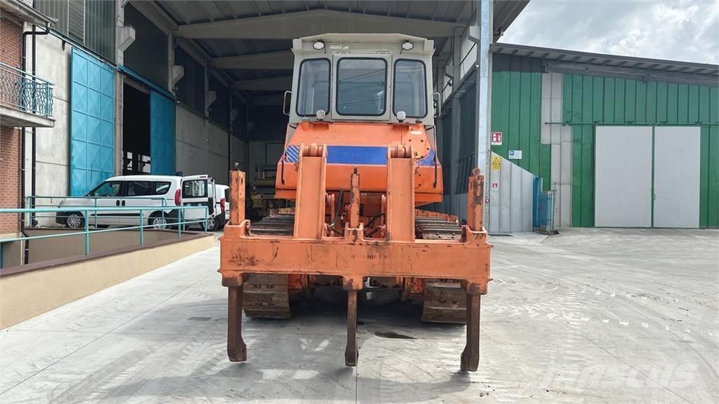 Fiat-Hitachi FD20 Buldožeri guseničari