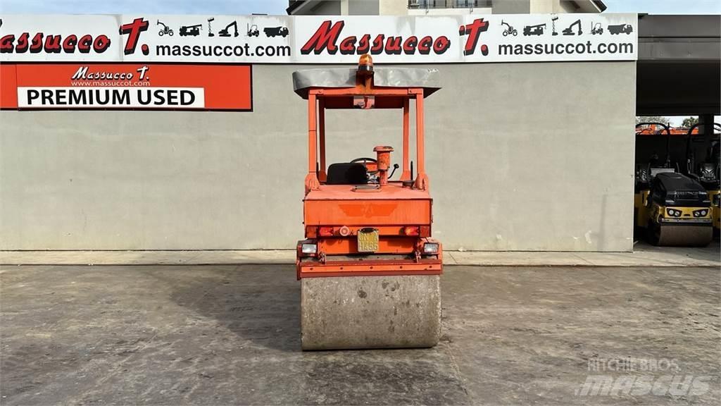 Hamm DV 3.22 Nabijači zemlje