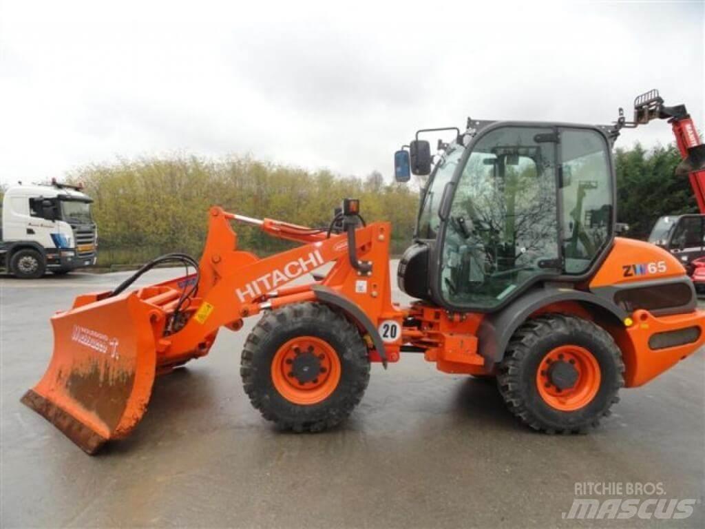 Hitachi ZW 65 Snežne daske i plugovi