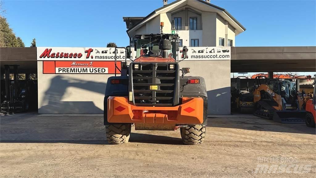 Hitachi ZW220-6 Utovarivači na točkove