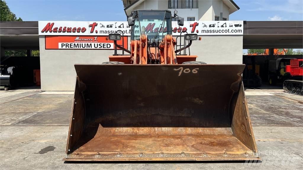 Hitachi ZW330 Utovarivači na točkove