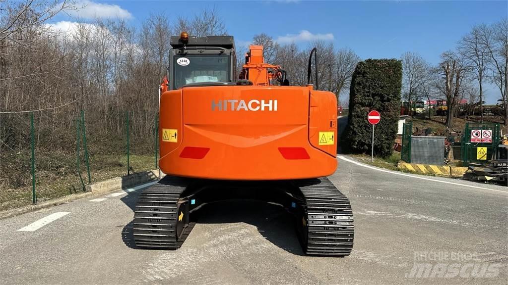 Hitachi ZX135US-3 Midi bageri 7t – 12t