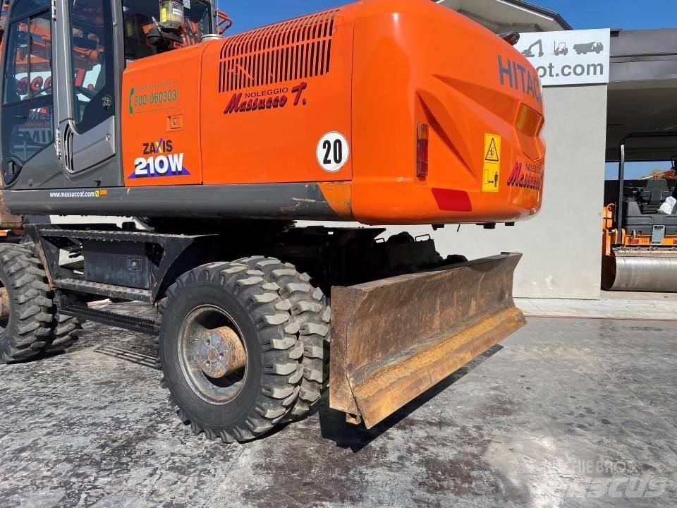 Hitachi ZX210W-3 Bageri točkaši