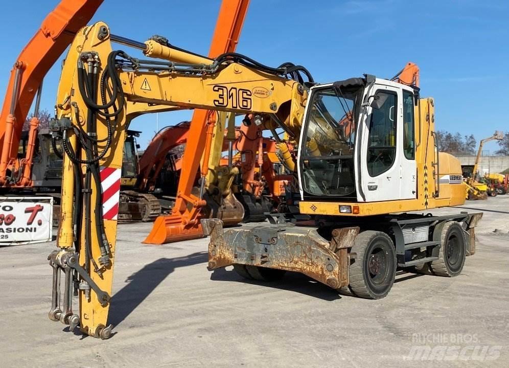 Liebherr A316 Bageri točkaši