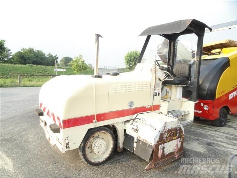 Roadtec RX-10 123 Asfaltni finišeri