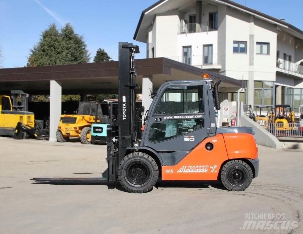Toyota 40-8FD45N Dizelski viljuškari