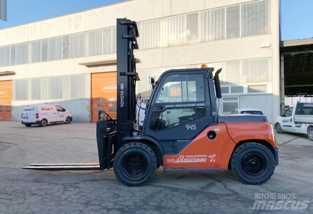 Toyota 40-8FD70N Dizelski viljuškari