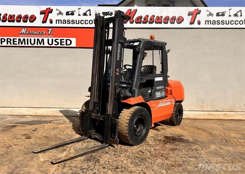 Toyota 7FD 40 Dizelski viljuškari