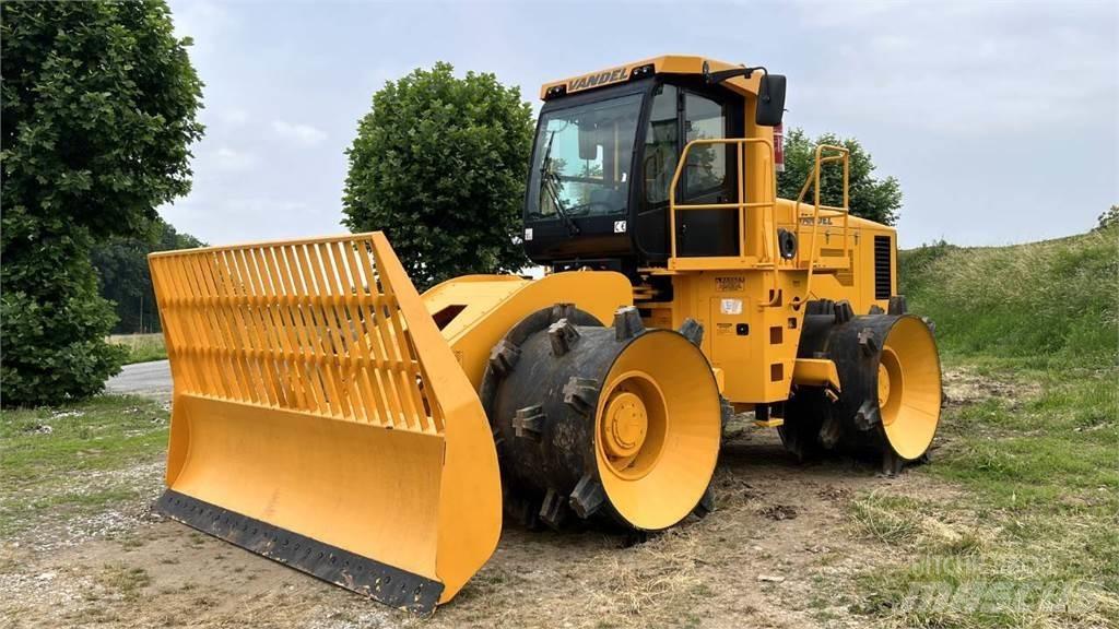 Vandel Quantum QS260 Buldožeri guseničari
