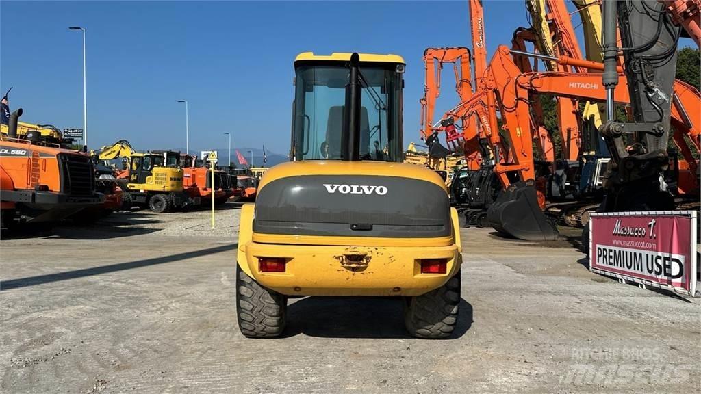 Volvo L 40 B-TP Utovarivači na točkove
