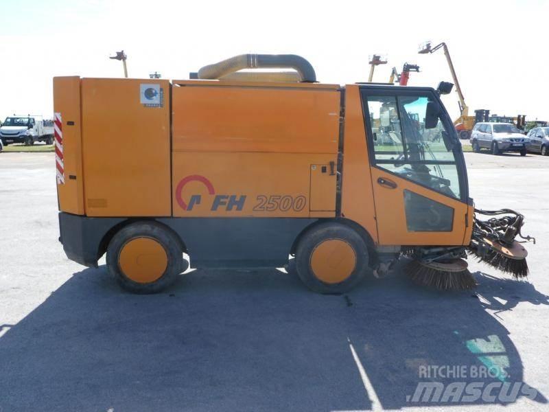 Aebi MFH 2500 Polovni kamioni za čišćenje