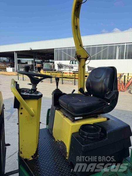 Ammann AV 26 Nabijači zemlje