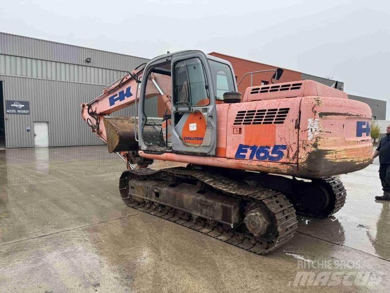Furukawa E165 Bageri guseničari