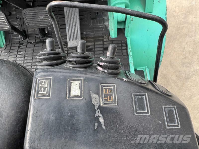 Mitsubishi FG30 Viljuškari - ostalo