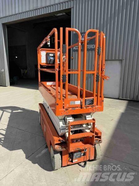 Snorkel S3220E Articulated boom lifts