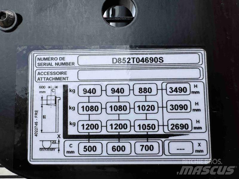 Yale MS12 Ručni električni viljuškar