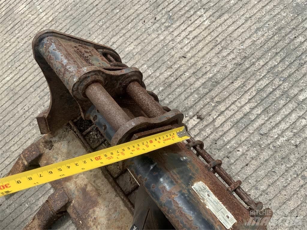 JCB 2ft bucket Ostale poljoprivredne mašine