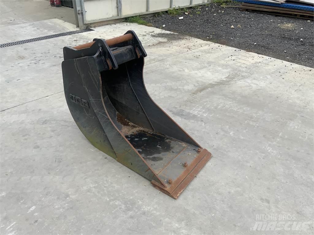 JCB 2ft bucket Ostale poljoprivredne mašine
