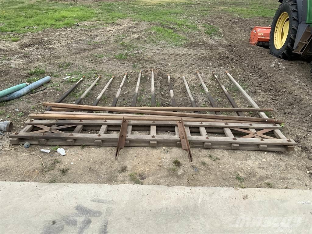  Old School Hay Rake Ostale poljoprivredne mašine