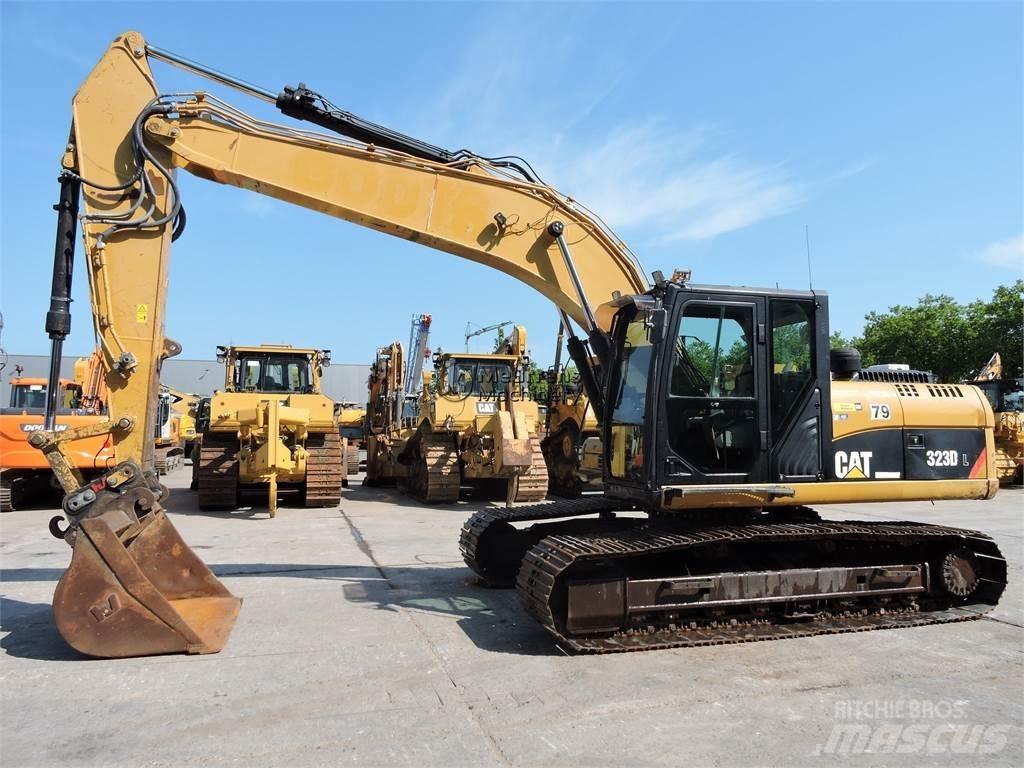 CAT 323D Bageri guseničari