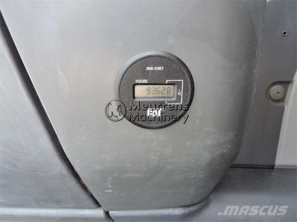 CAT 328 D Bageri guseničari