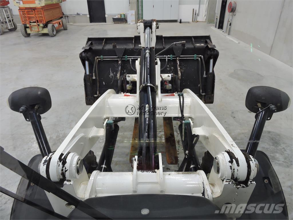 CAT 908M + FORK Utovarivači na točkove