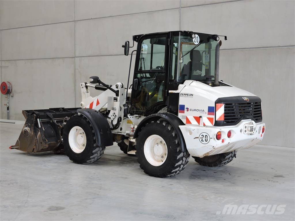 CAT 908M + FORK Utovarivači na točkove