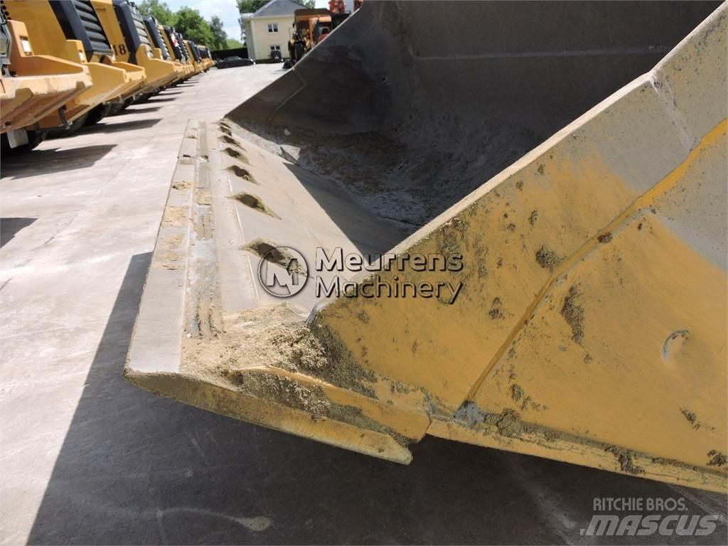 CAT 972M Utovarivači na točkove