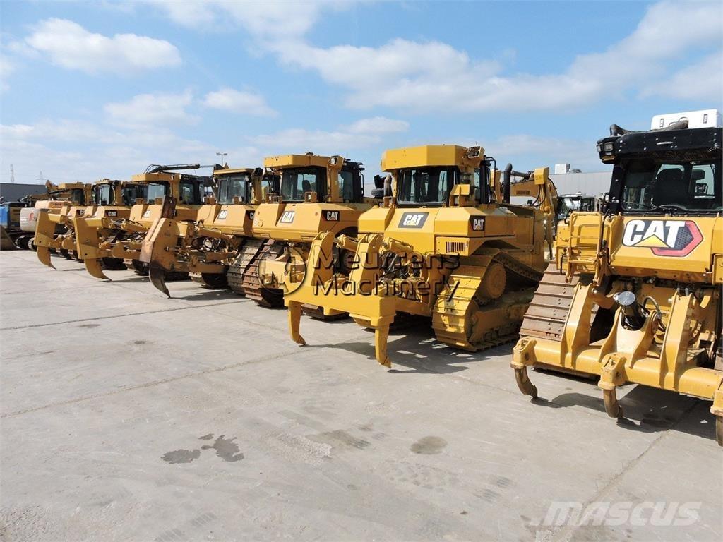 CAT D7R Buldožeri