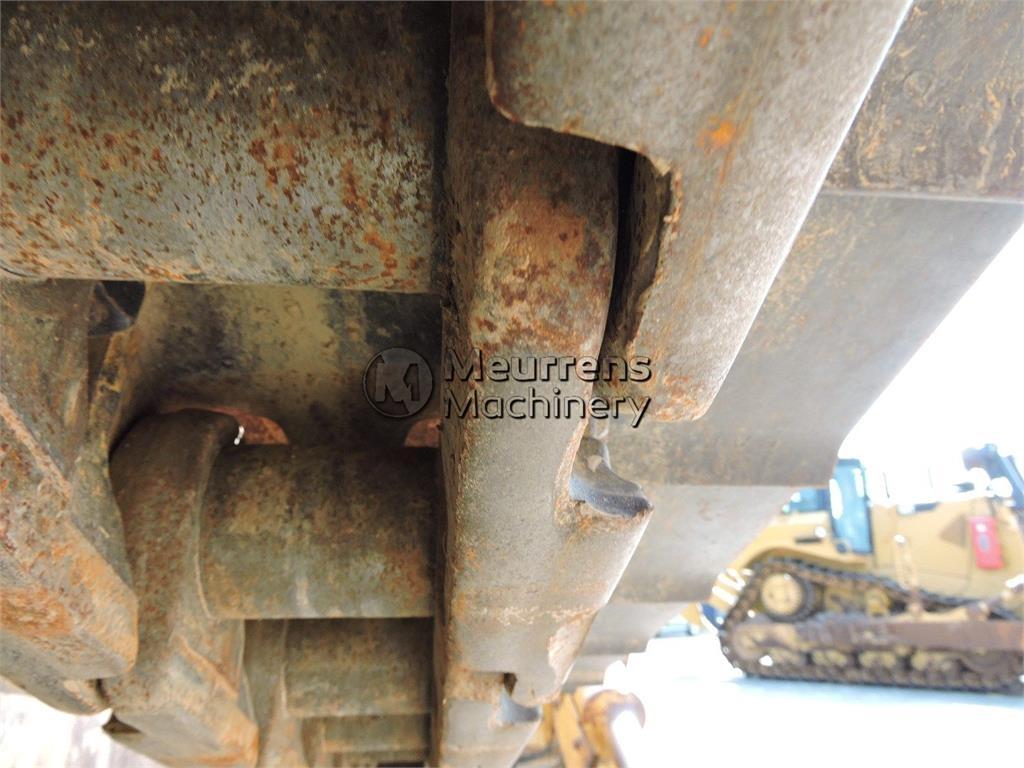 CAT D7R Buldožeri
