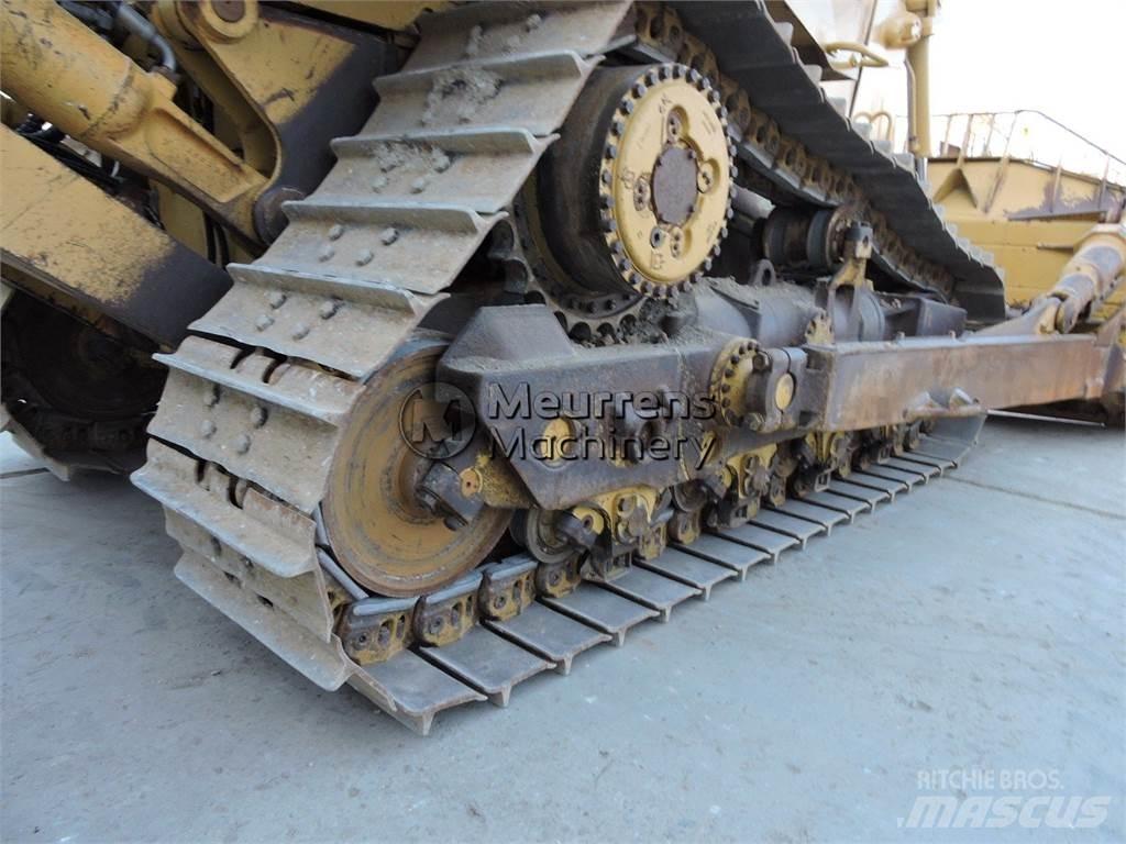 CAT D8T GERMAN Buldožeri