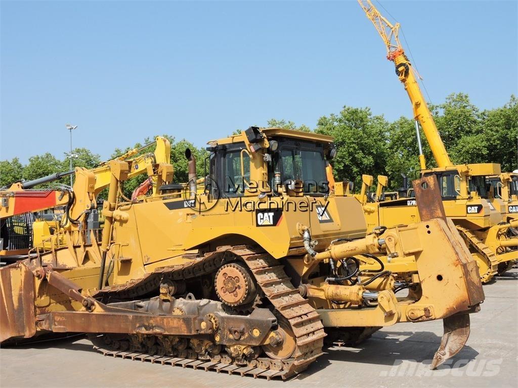 CAT D8T GERMAN Buldožeri
