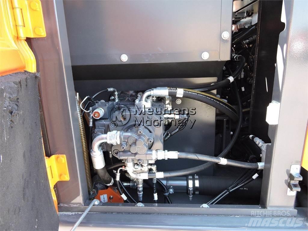 Doosan DX140LC Bageri guseničari