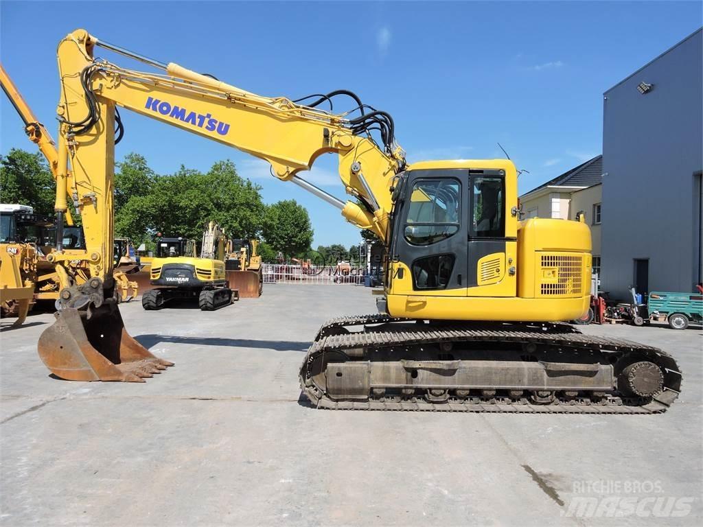 Komatsu PC228 Bageri guseničari