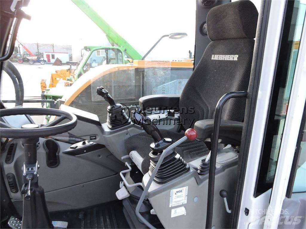 Liebherr A910 Bageri točkaši