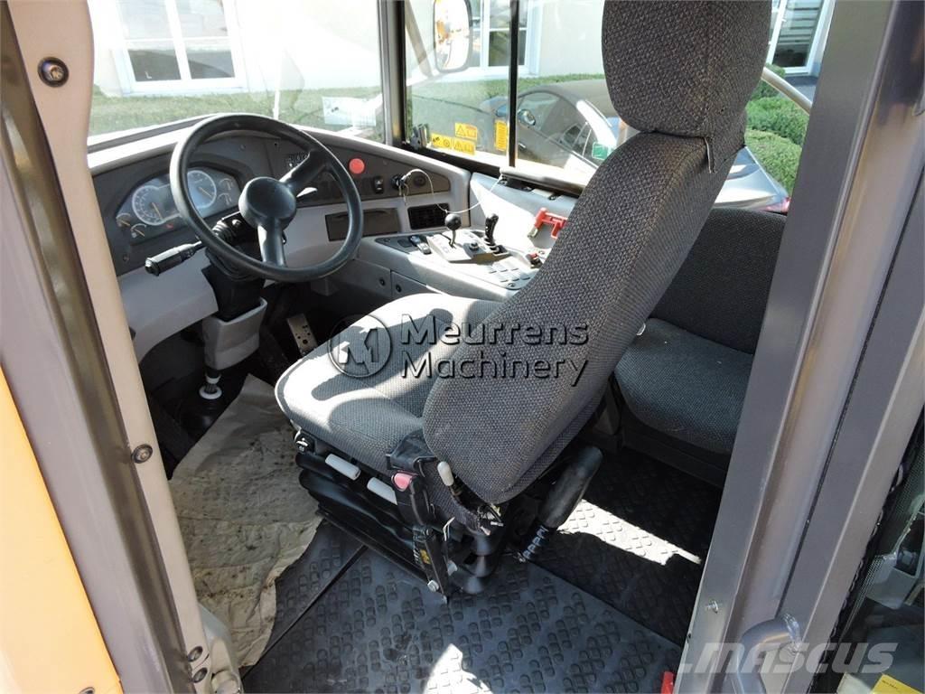 Volvo A25F Zglobni damperi