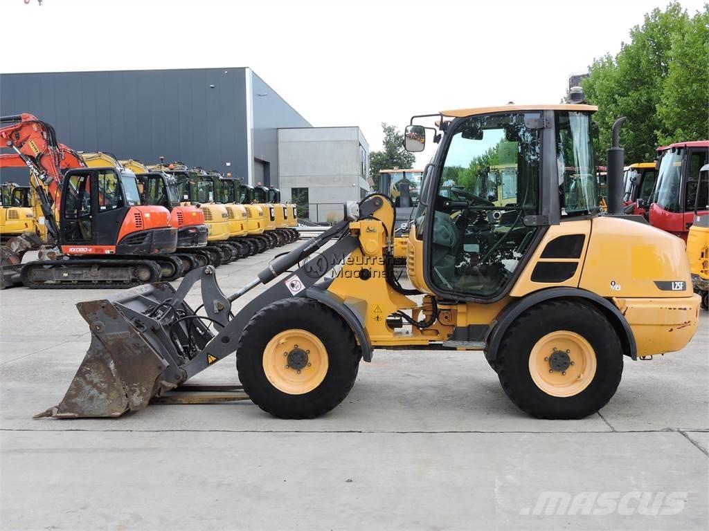 Volvo L25F + FORK Utovarivači na točkove