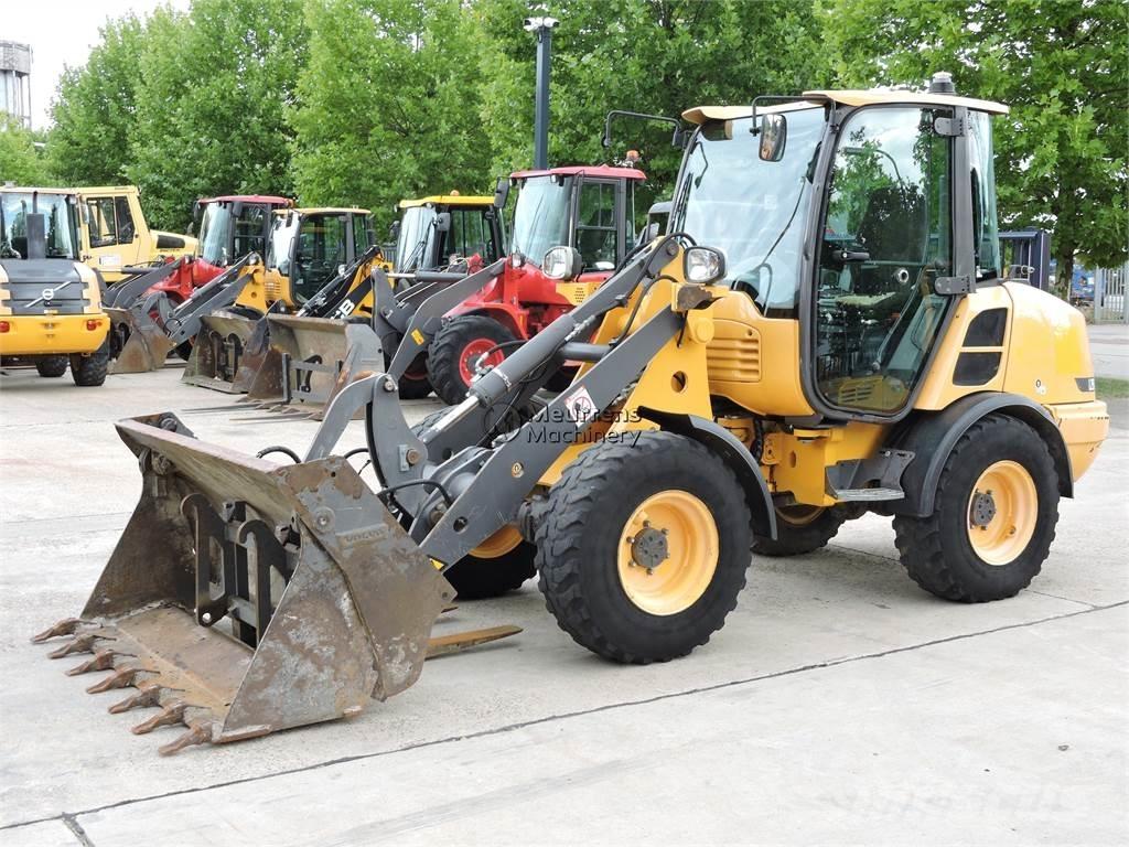 Volvo L25F + FORK Utovarivači na točkove