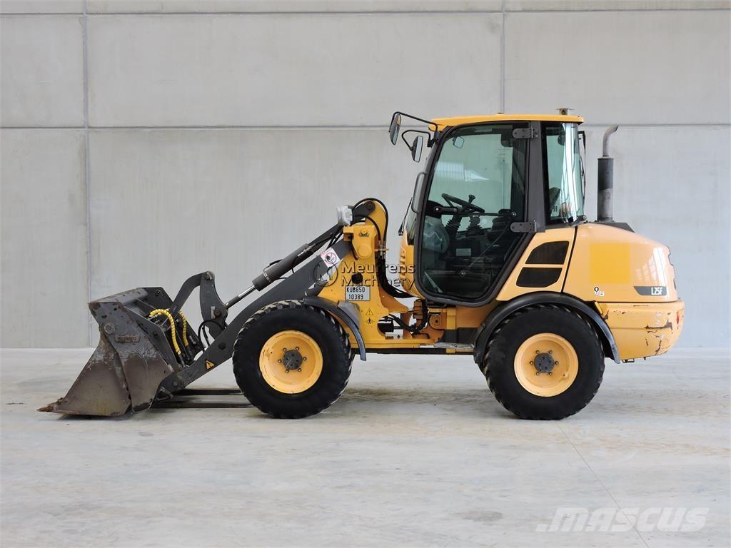 Volvo L25F + FORK Utovarivači na točkove