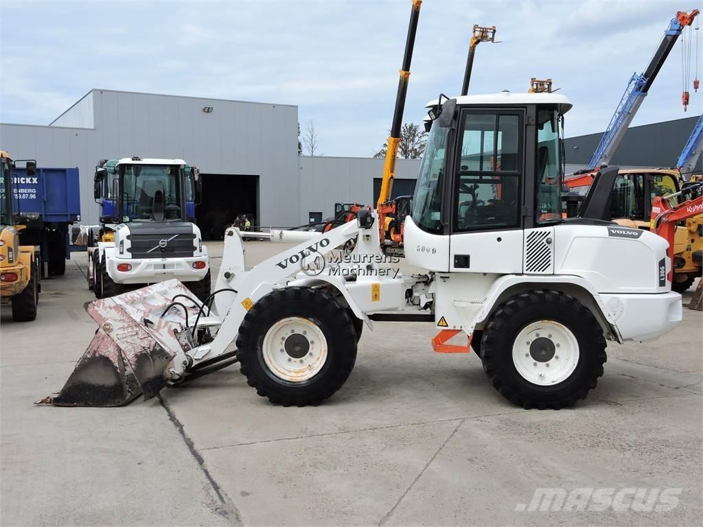 Volvo L30G + FORK Utovarivači na točkove