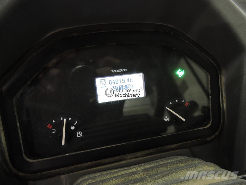 Volvo L30G + FORK Utovarivači na točkove