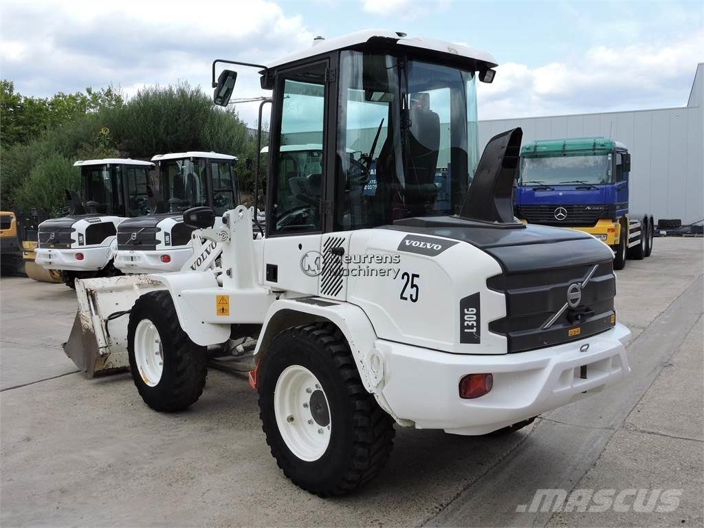 Volvo L30G + FORK Utovarivači na točkove
