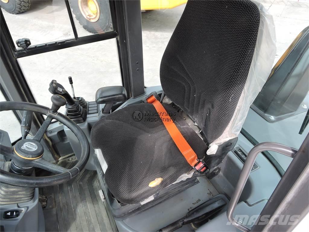 Volvo L30G + FORK Utovarivači na točkove