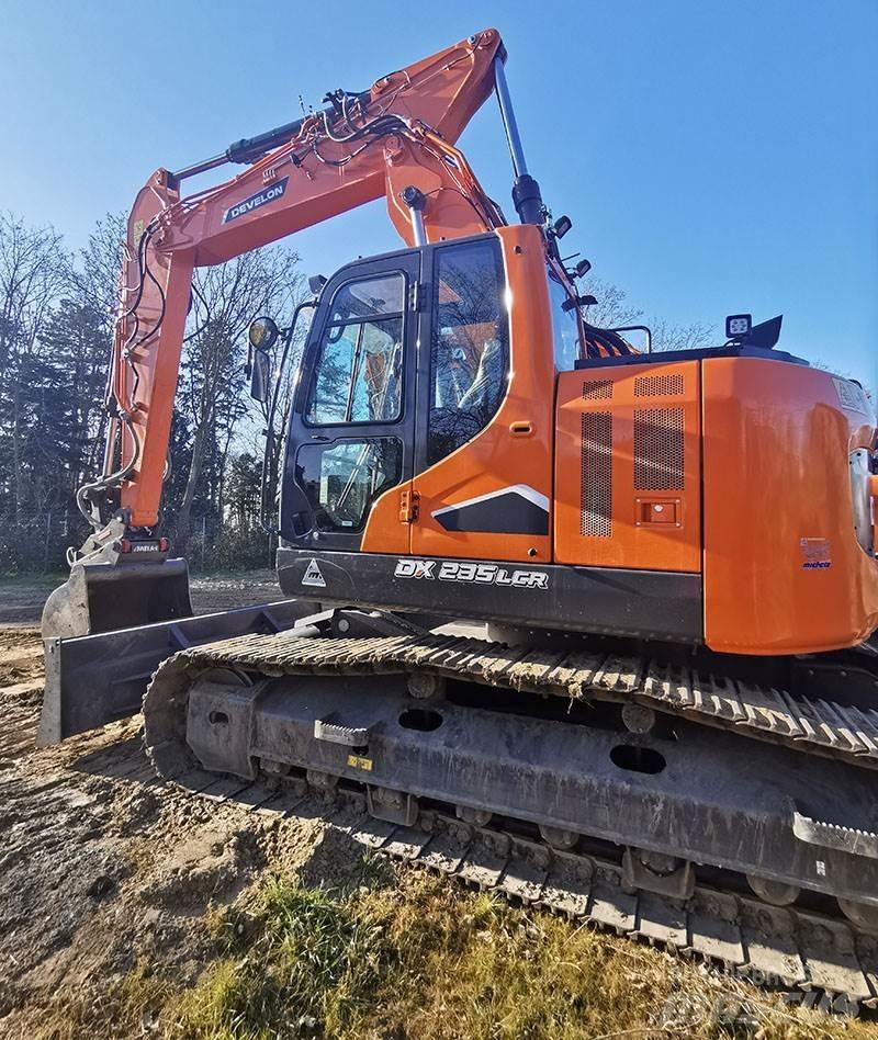 Develon DX 235 LCR-7 Bageri guseničari