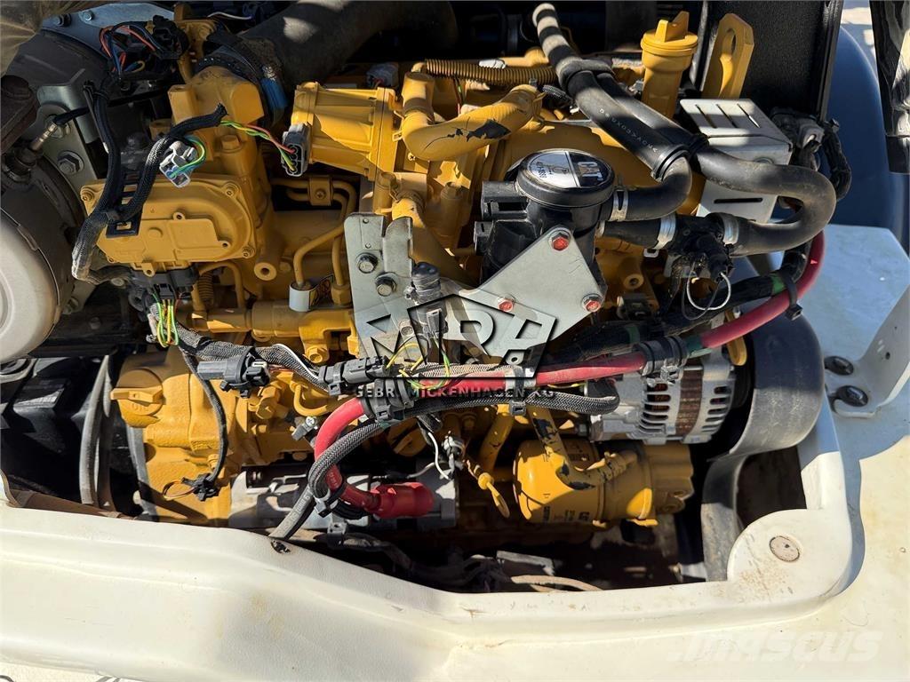 CAT 908M Utovarivači na točkove