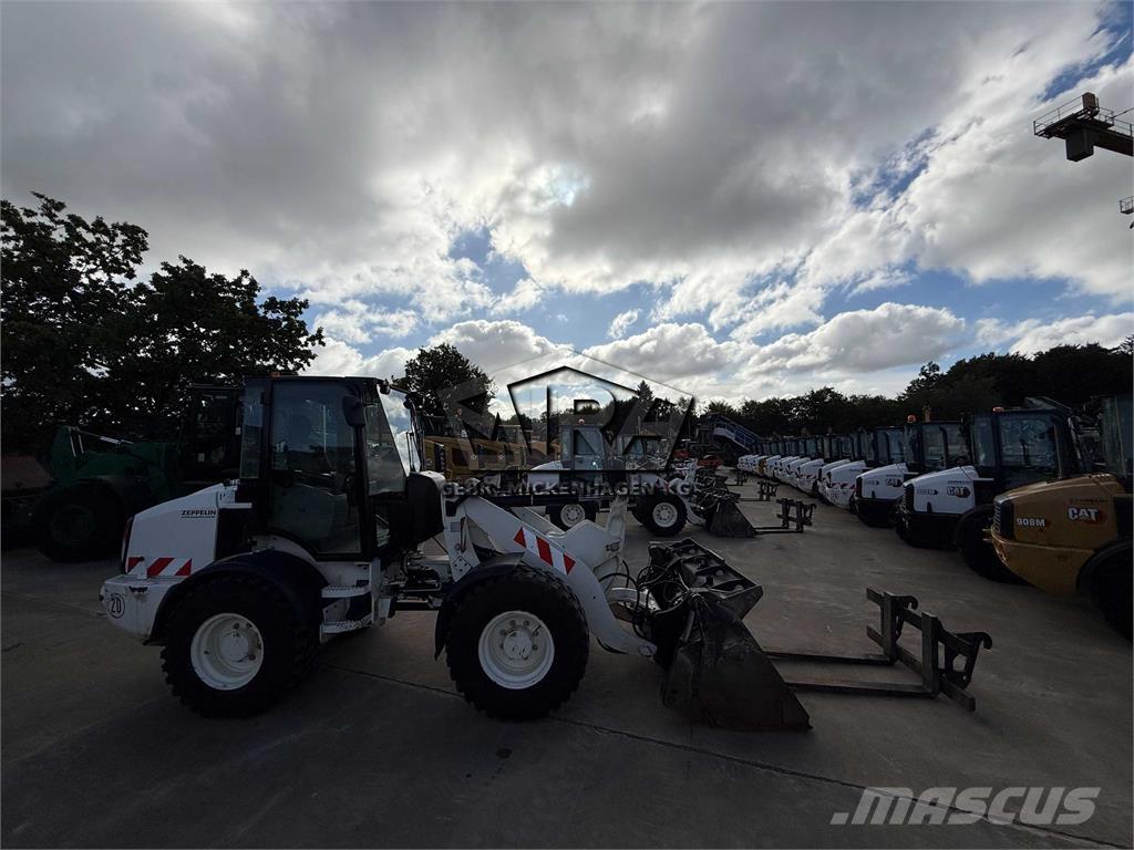 CAT 908M Utovarivači na točkove